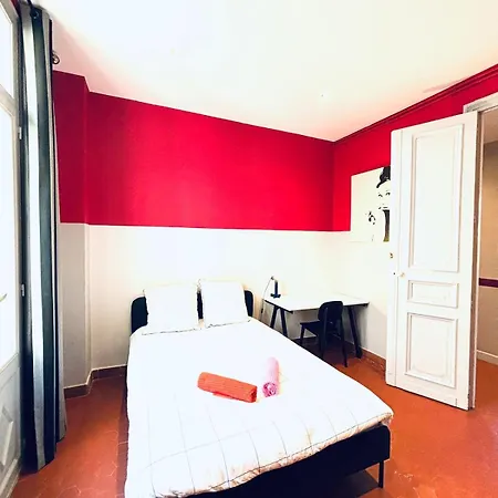 アパート Le Mistral-5 Bedrooms-balcony-air Conditioning-wifi ベジエ