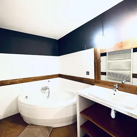 Le Mistral-5 Bedrooms-balcony-air Conditioning-wifi Apartmán Béziers