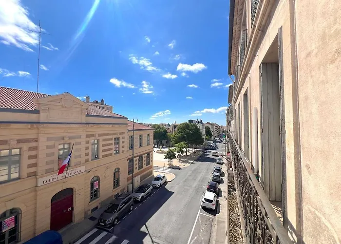 Le Mistral-5 Bedrooms-balcony-air Conditioning-wifi アパート ベジエ